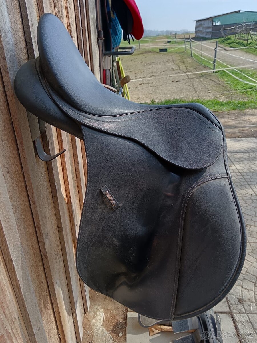 Sedlo Wintec 250 17,5”