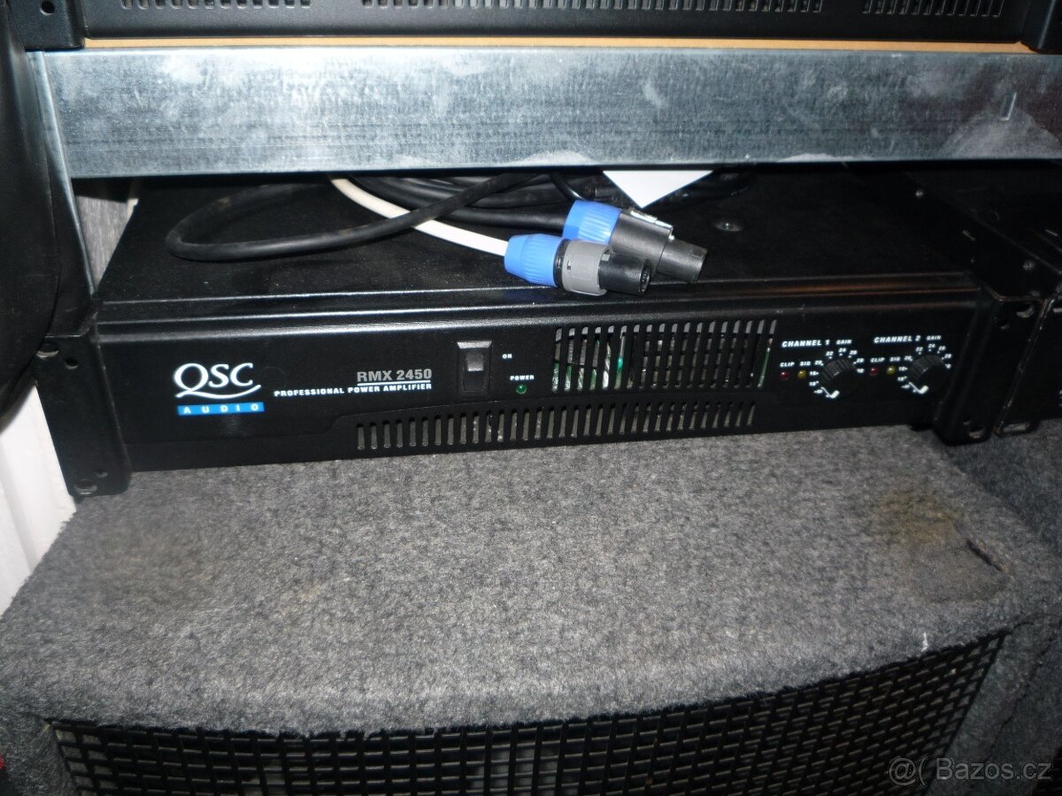 ZESILOVAČ QSC RMX2450 LEVNĚ