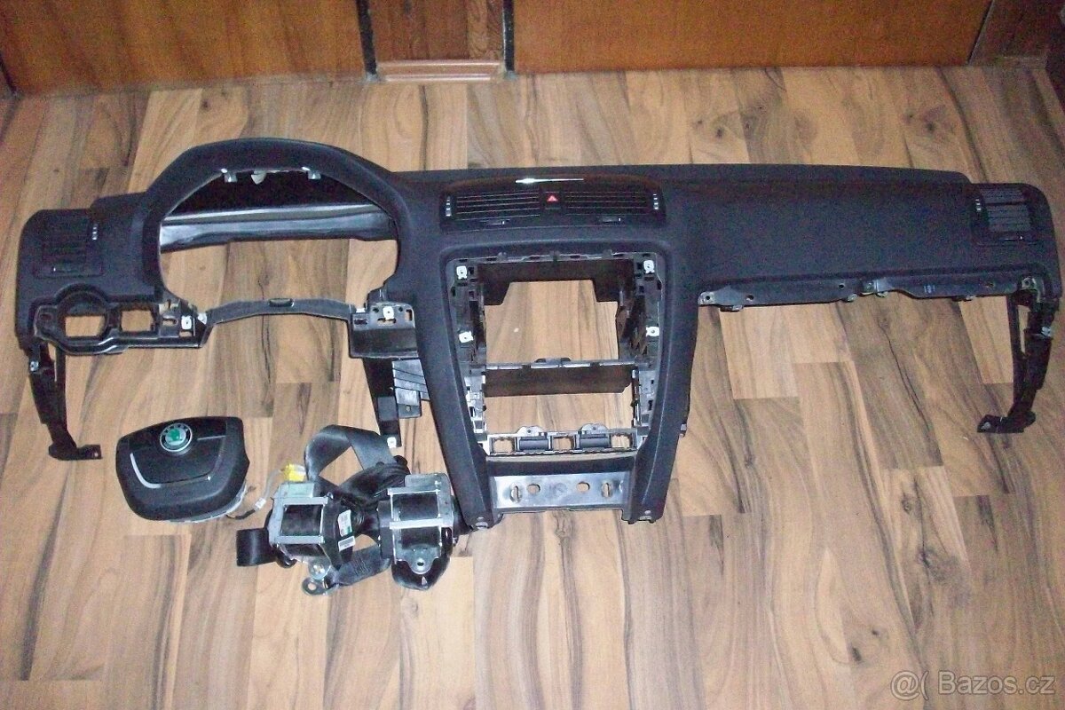 Prodám airbagovou sadu octávia 2 facelift