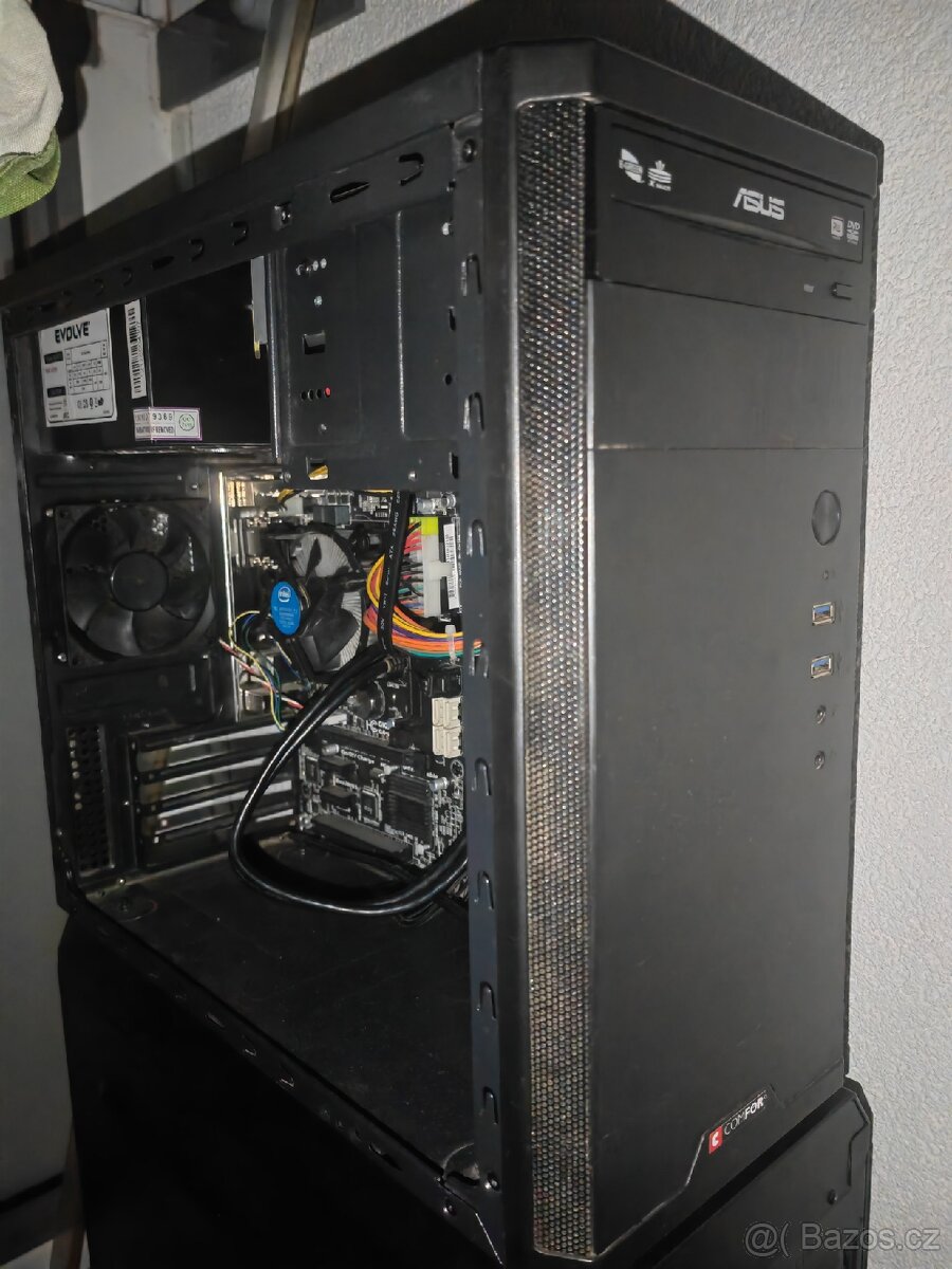 Stolní pc
