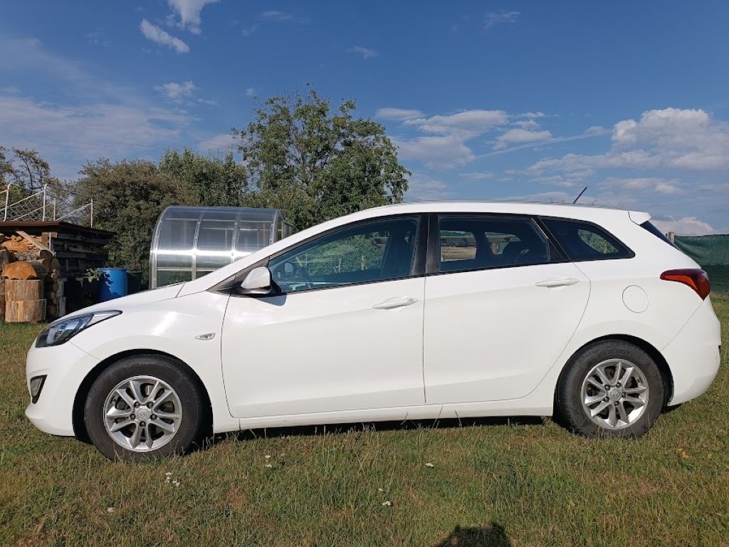 Hyundai i30 1.6 trik. komfort r.v. 2016