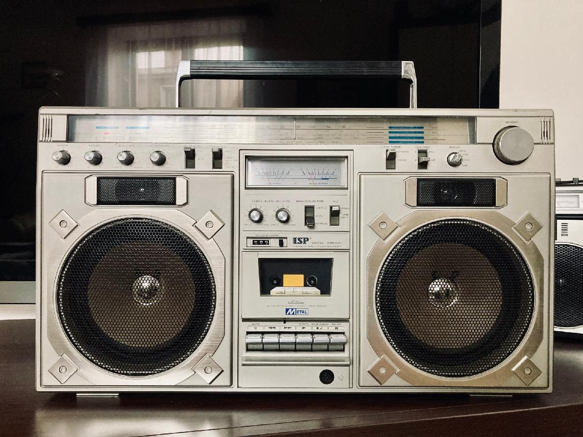 ISP velký boombox