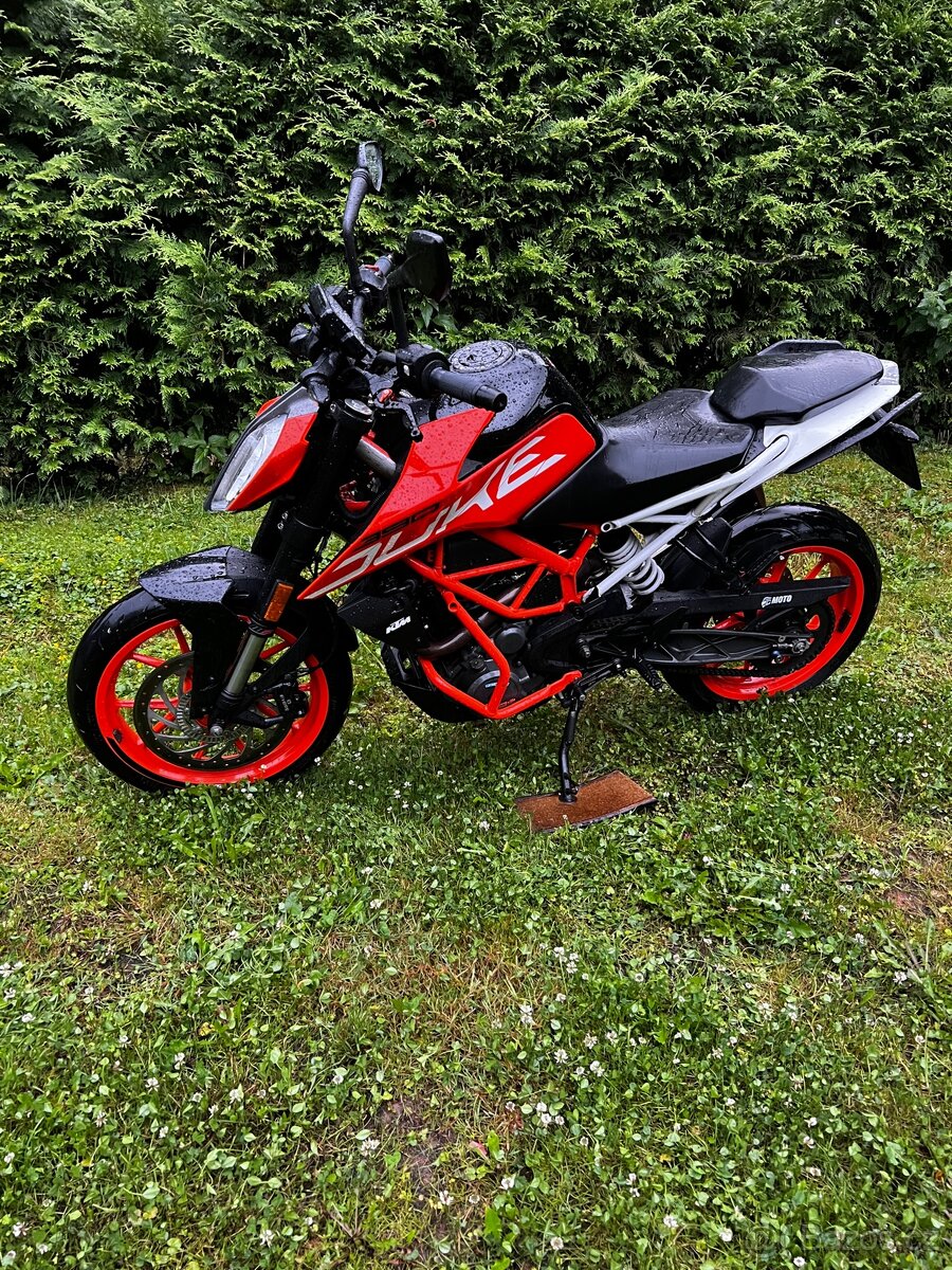 KTM duke 390