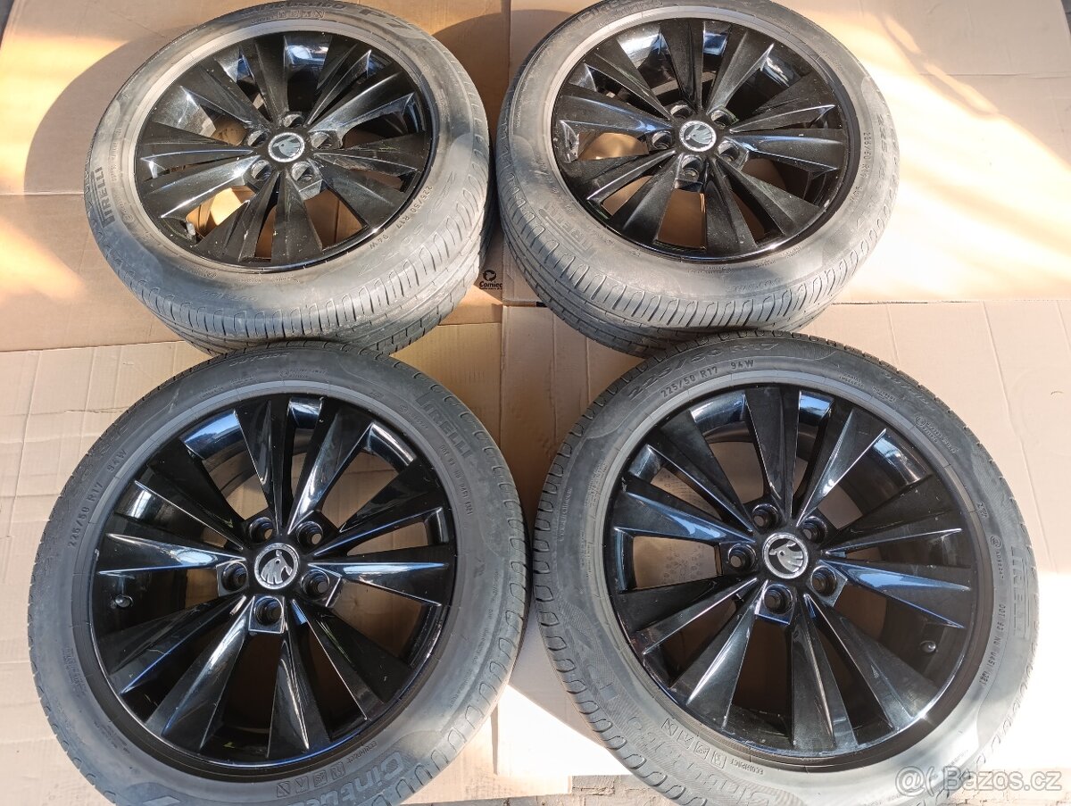 Original alu kola s pneu Škoda Twister 5x112 R17 225/50 R17