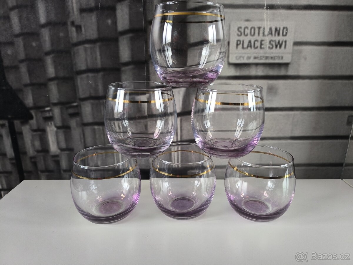 Sada 6-ti ks starožitných skleniček