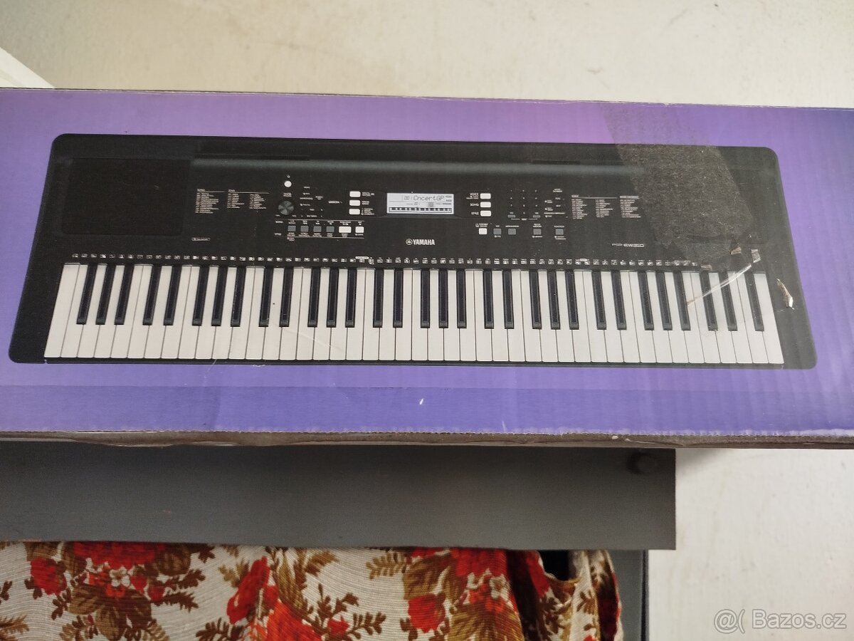 Klávesy Yamaha EW310