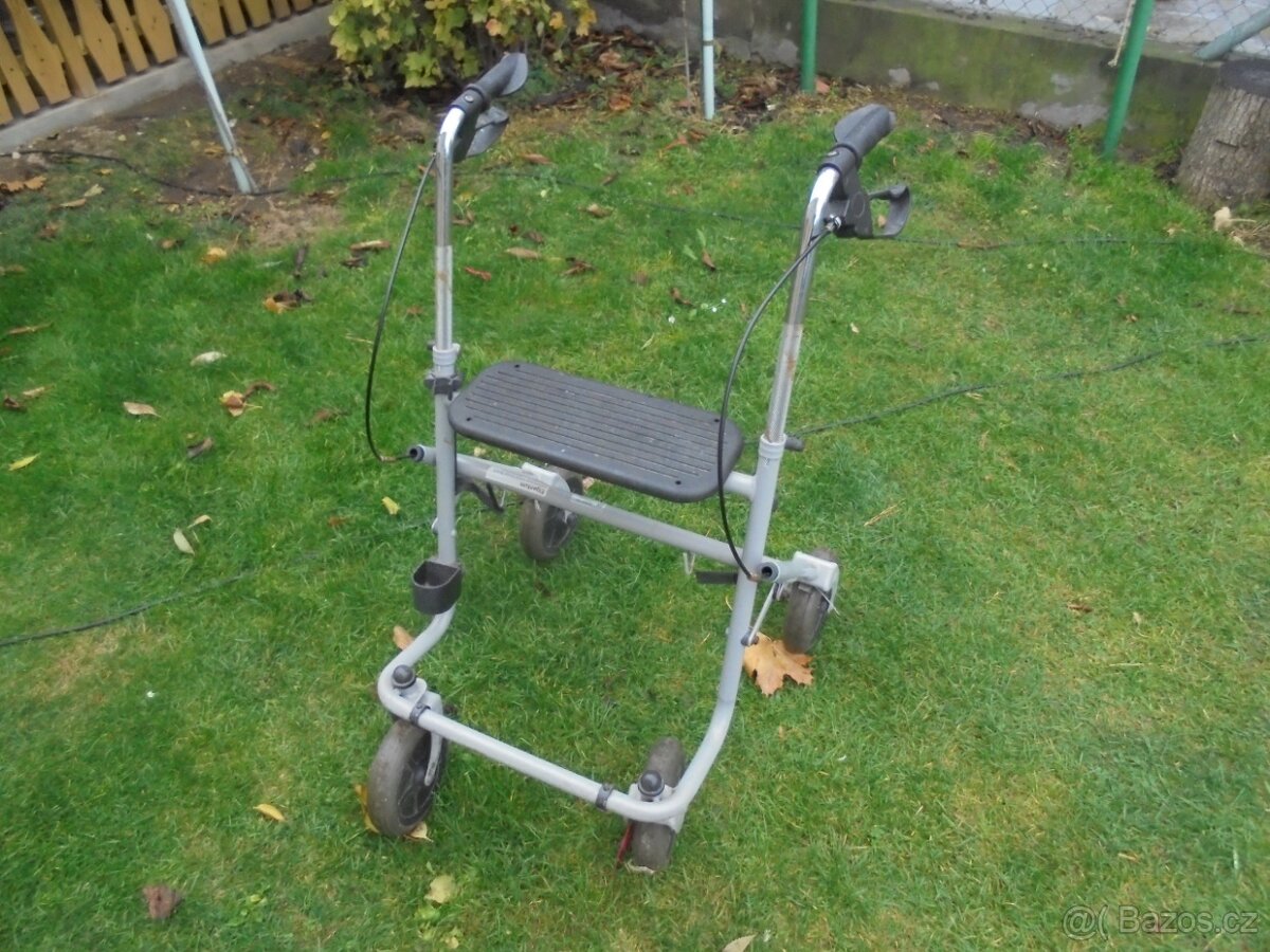 CHODÍTKO PRO SENIORY