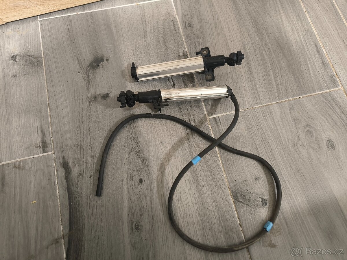 Ostřikovače z vozu Renault laguna III