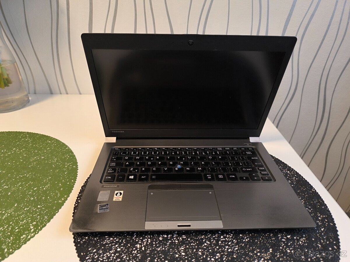 TOSHIBA Portage??? Intel-Core i7