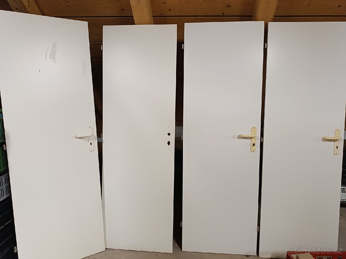Dveře vnitřní bílé