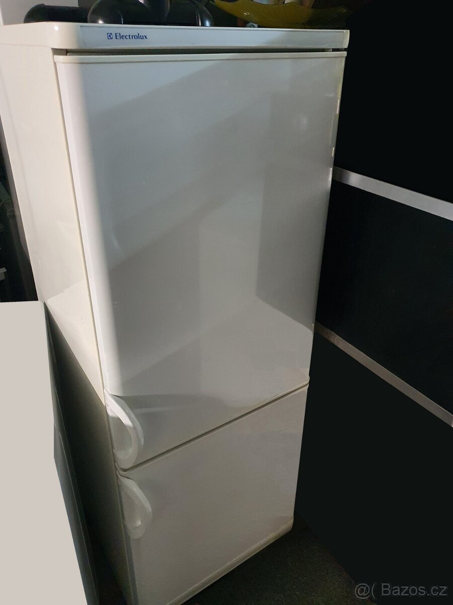 DOPRAVA značková VELKÁ lednice ELECTROLUX