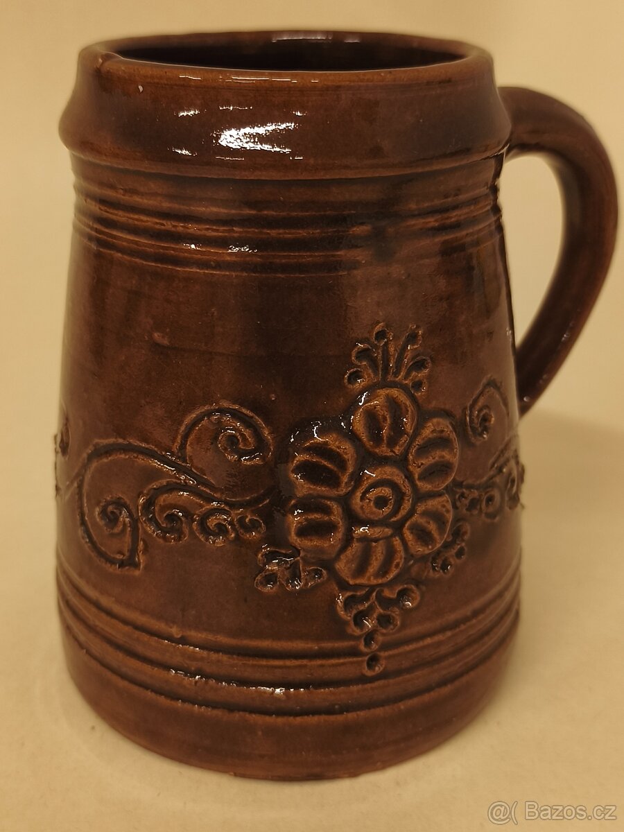 Korbel , půllitr - keramika