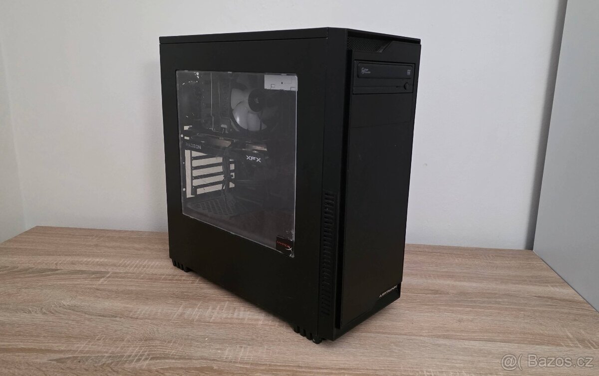 Herní PC (i5-8600K, RX 6600, 256 GB SSD + 2 TB HDD)