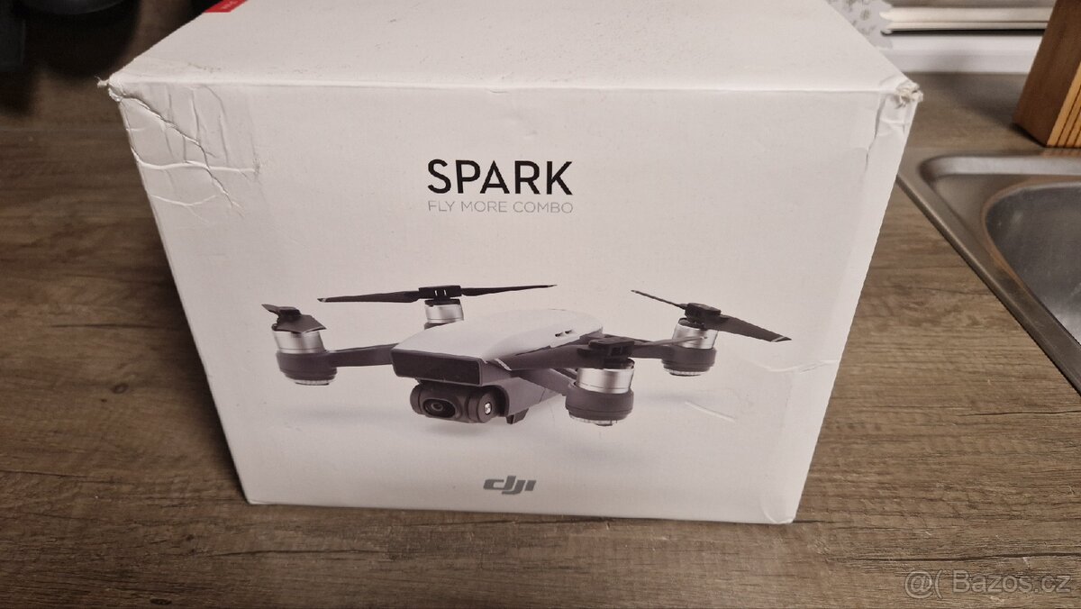 Dron Dji Spark Fly More Combo + příslušenství