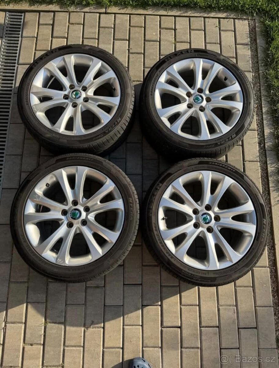 Kola Škoda Superb II CALLISTO