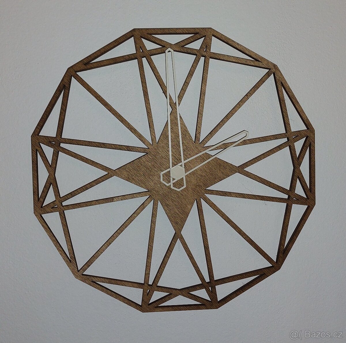 Designové nástěnné hodiny 01