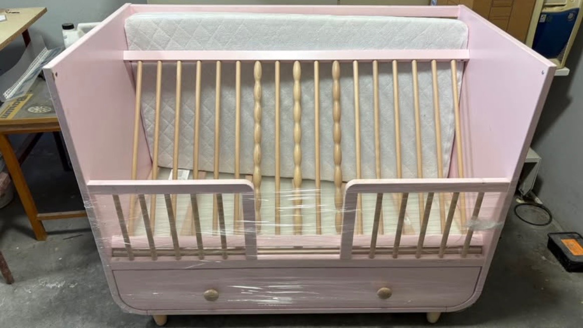 Dětská postýlka ikea s matraci