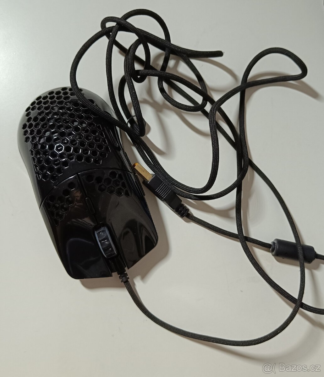 Glorious Model O Glossy Black