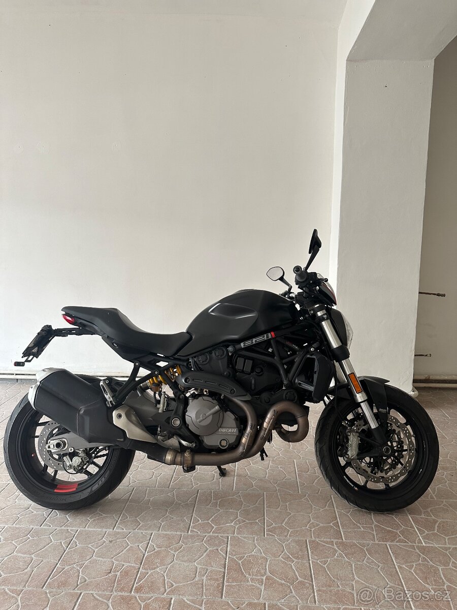Ducati Monster 821 Stealth
