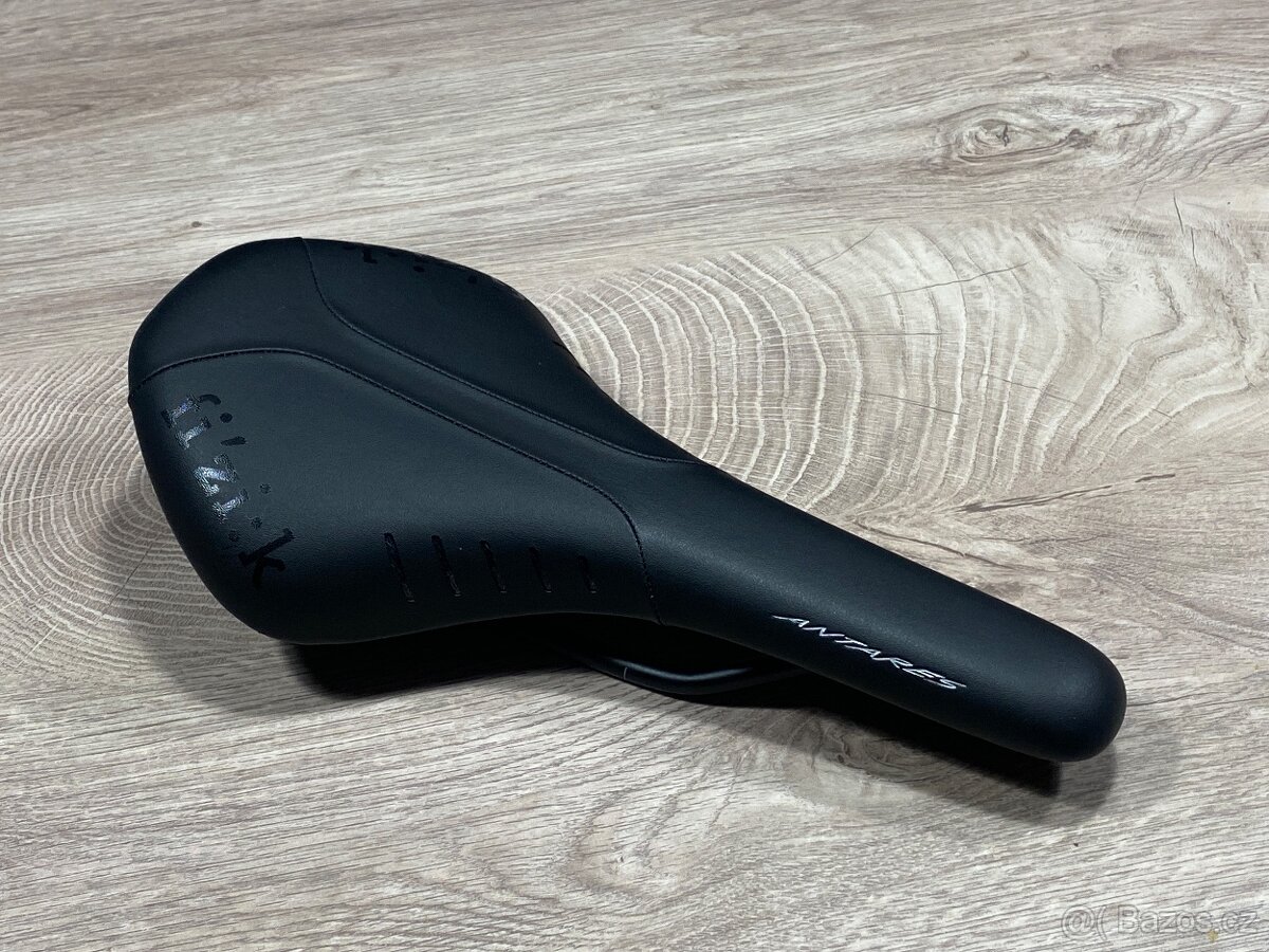 Sedlo Fizik antares R5