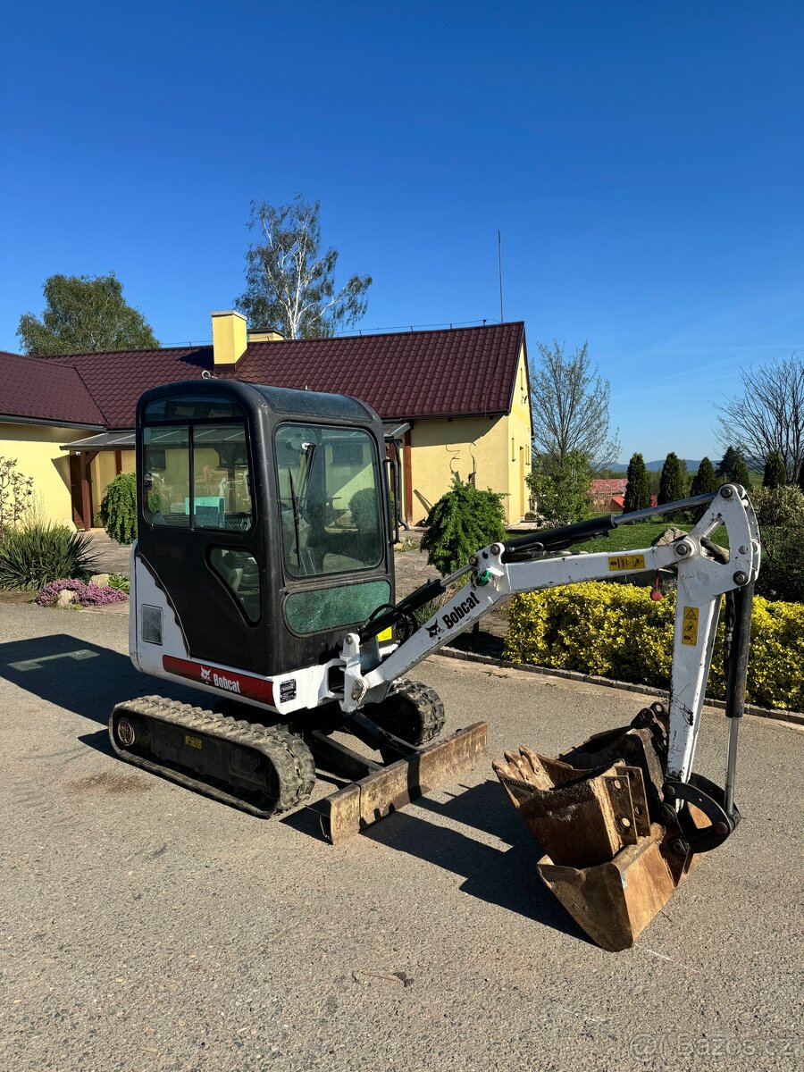 Minibagr Bobcat 323 rok 2007 3x lzice