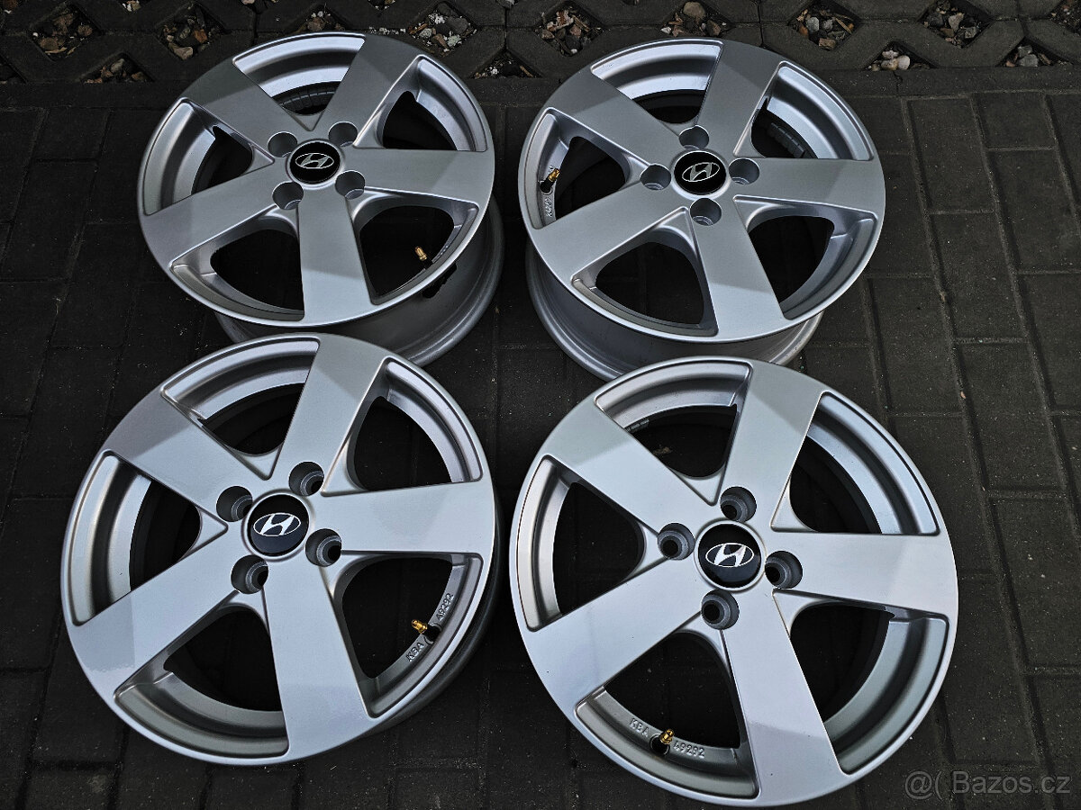 ALU kola disky ráfky Hyundai 15'' 4x100 R15 I20 nové