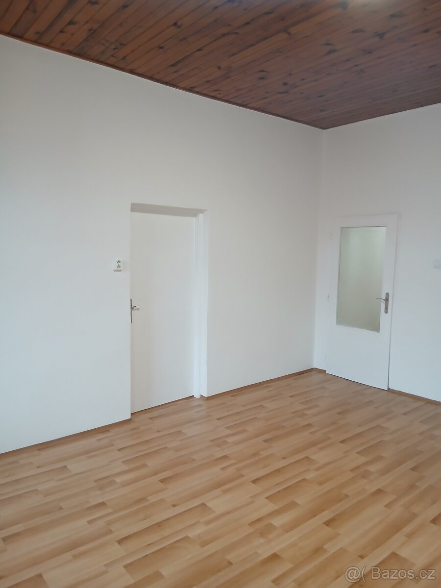 V centru Liberce ul. Pražská pronájem většího bytu 2+1