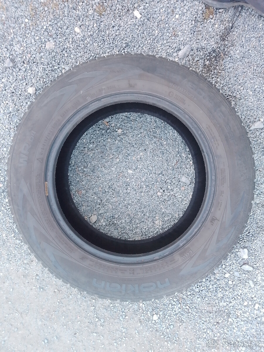 4x pneu Nokian Tyres WR D4 215/60 R16 99H - cena za komplet