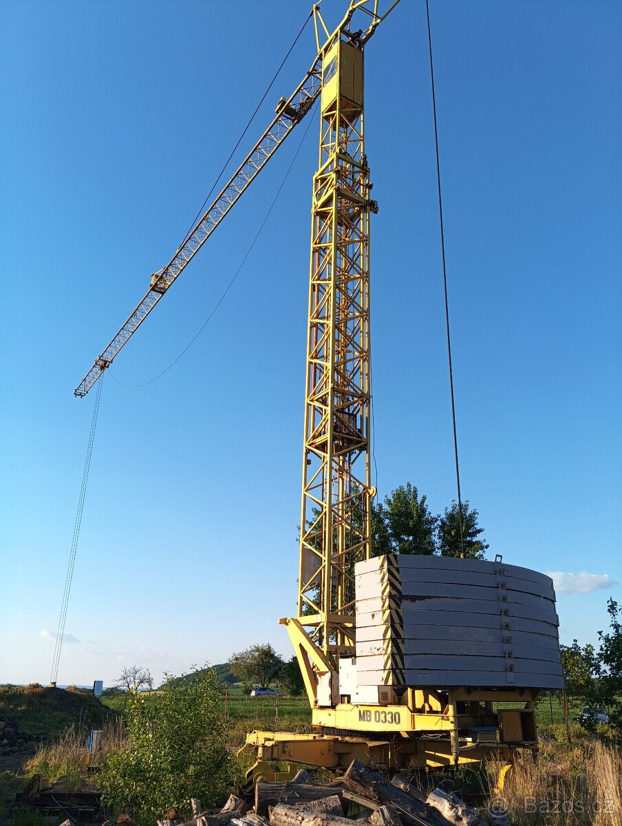 Jeřáb věžový stavební MB0330