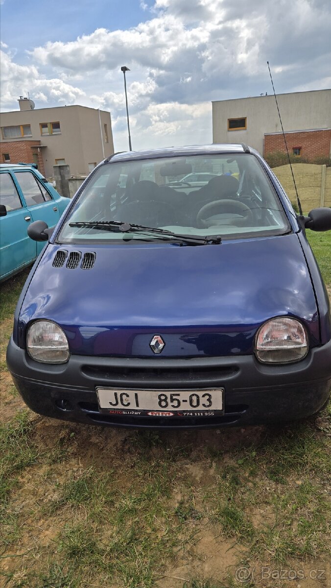 Renault Twingo 1.2 – spolehlivý parťák do města (1998)