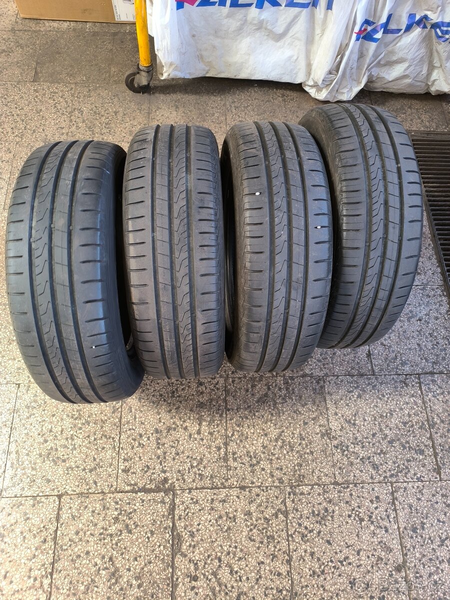 Letní pneu Hankook 185/65/15