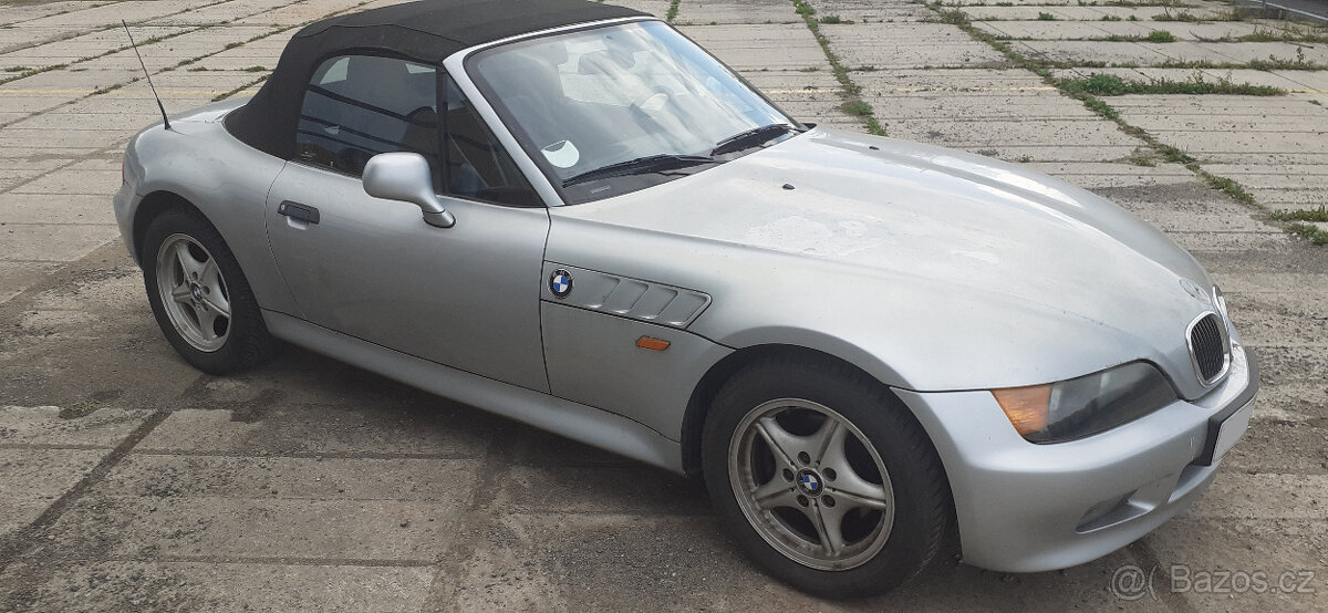 BMW Z3 - Náhradní díly z rozebíraného vozu