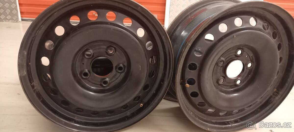 Prodám ocelové disky  Rozteč šroubů 5x114,3