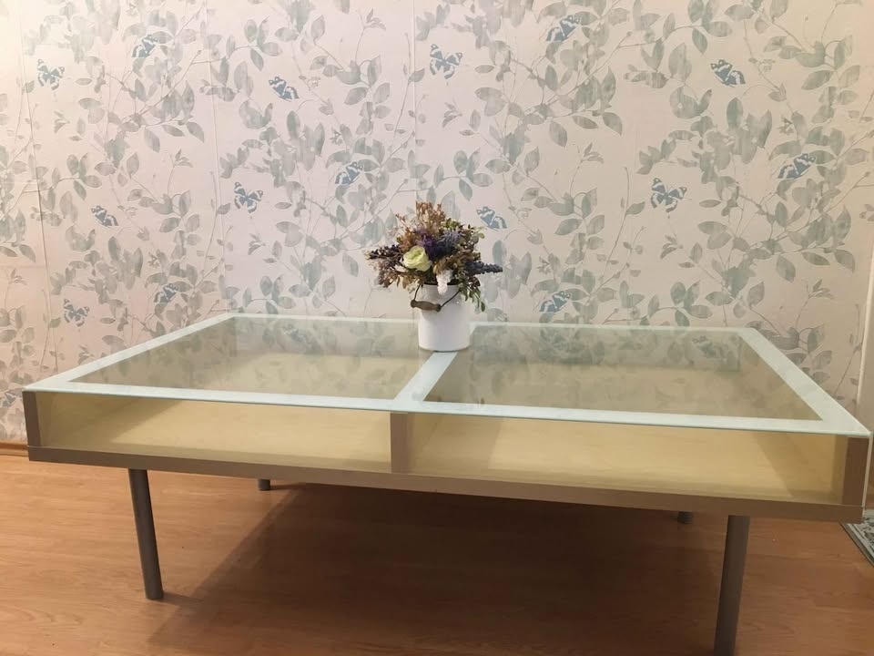 Konferenční stůl Ikea Magiker