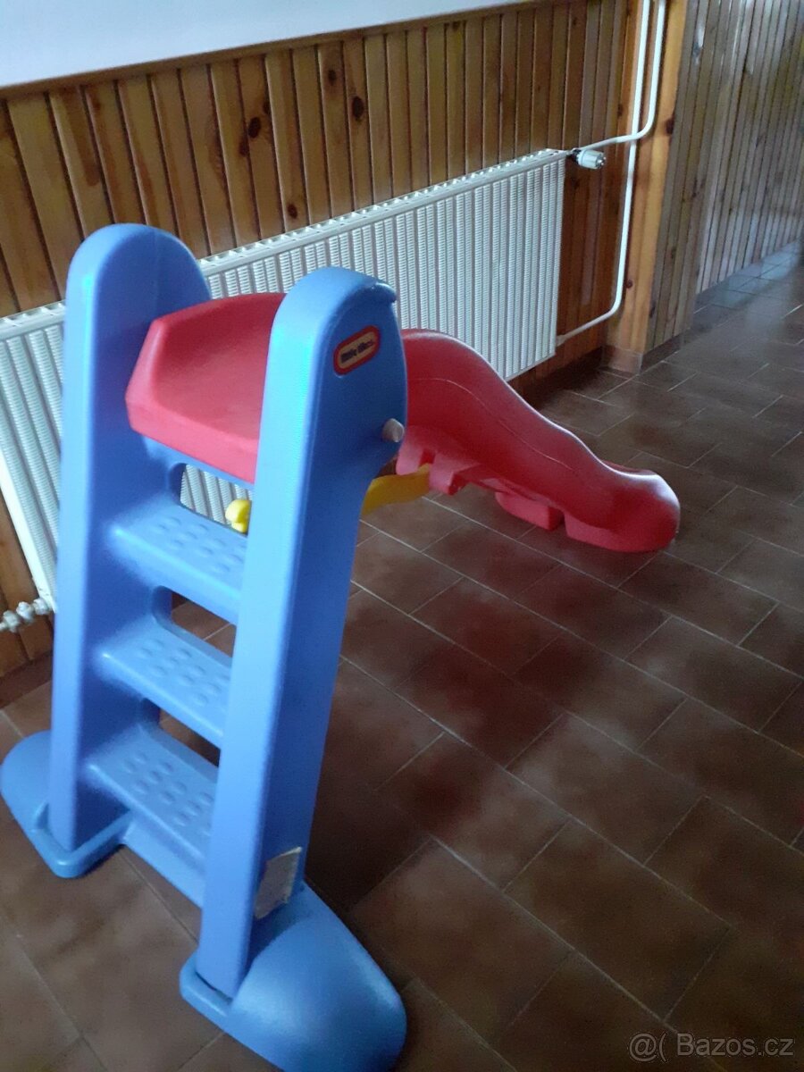 Dětská skluzavka