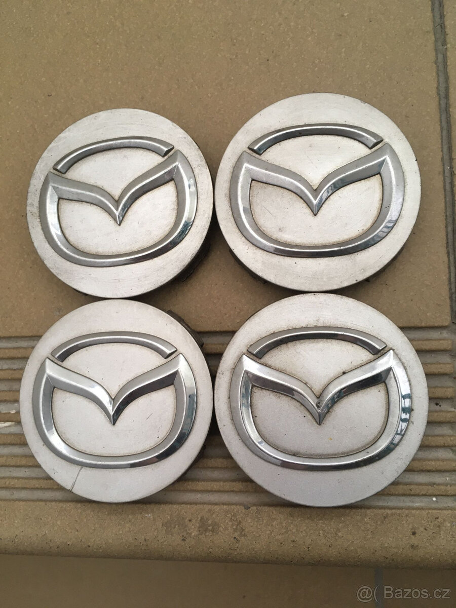 mazda středové pokličky záslepky zátky krytky 7ks 56mm