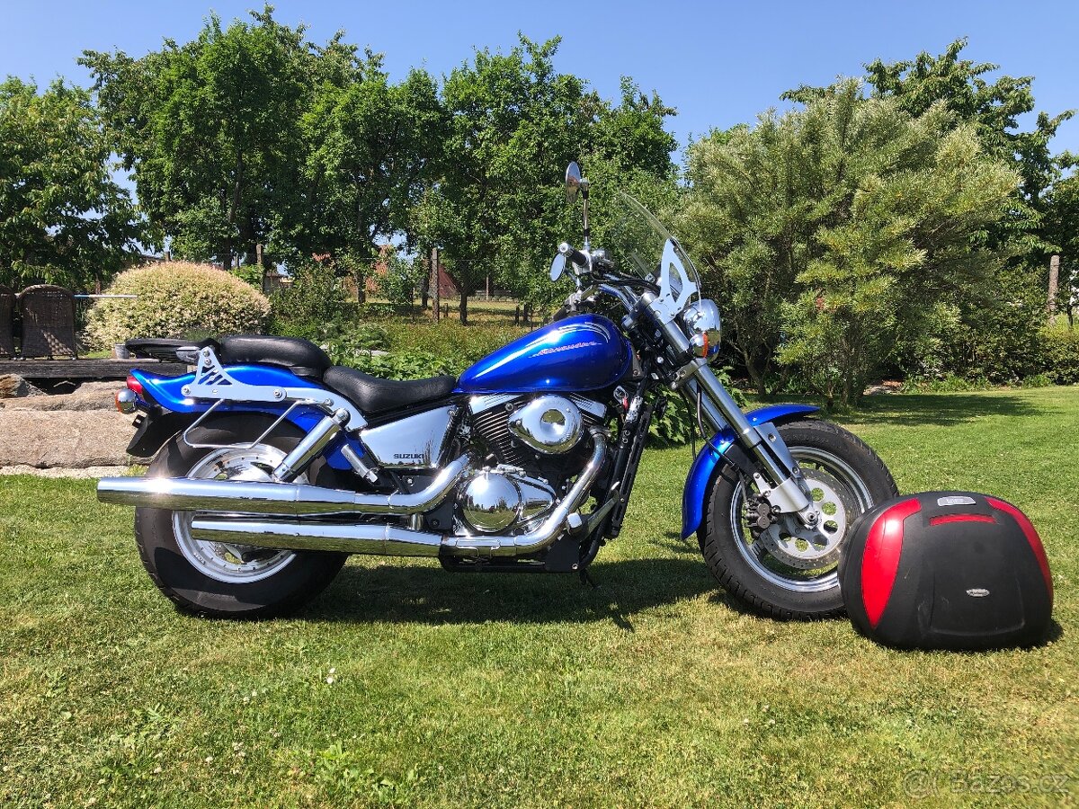 Suzuki VZ800 Marauder, krásné chromy