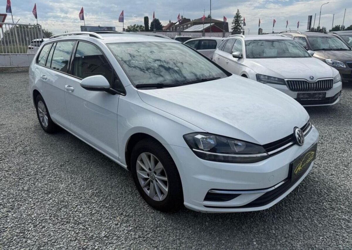 Volkswagen Golf Variant 1.0 TSI COMFORTLINE ACC benzín