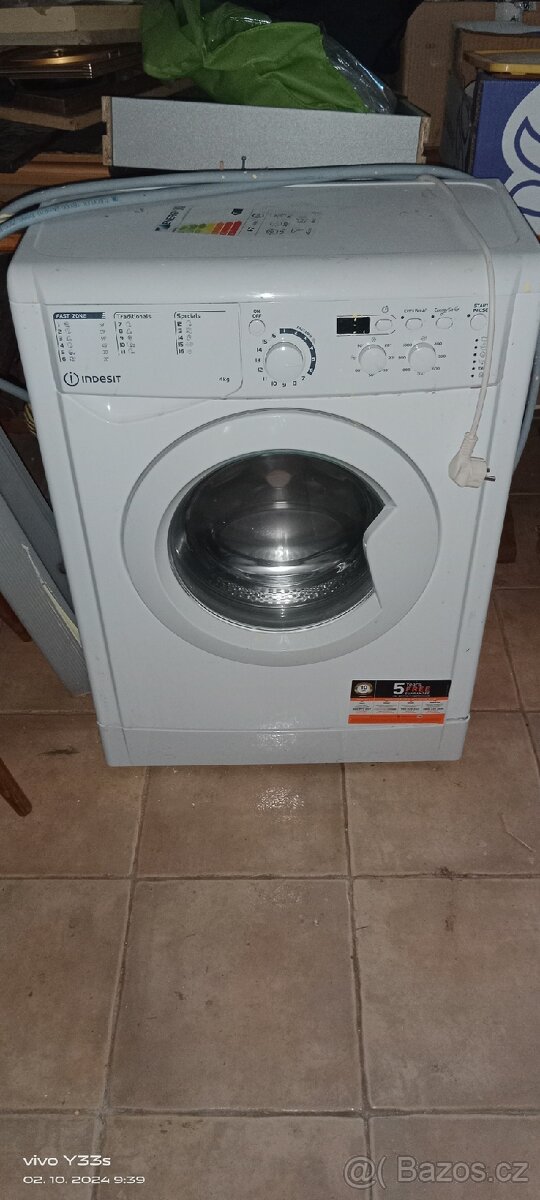 Automatická pračka Indesit 4kg