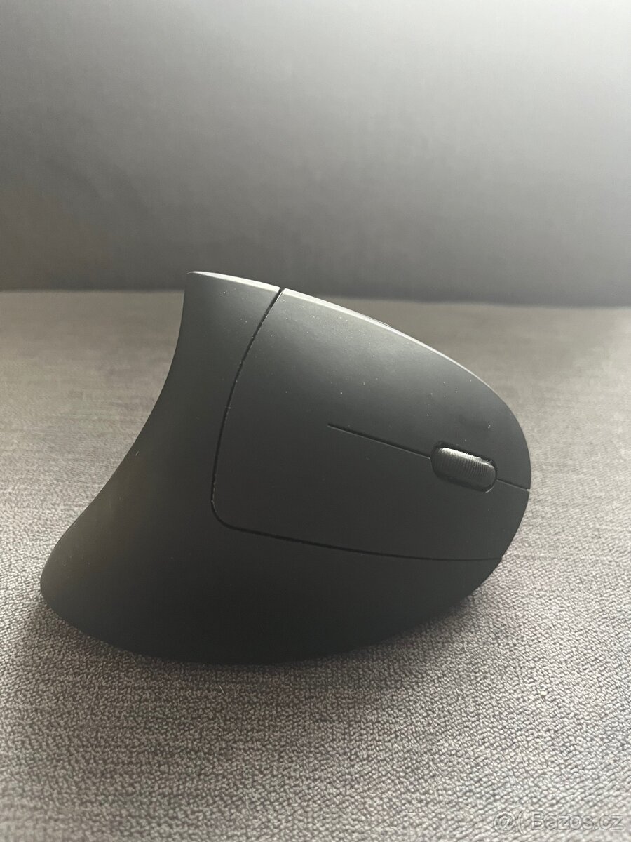 Myš Eternico Wireless 2.4 GHz Vertical Mouse MV100 černá