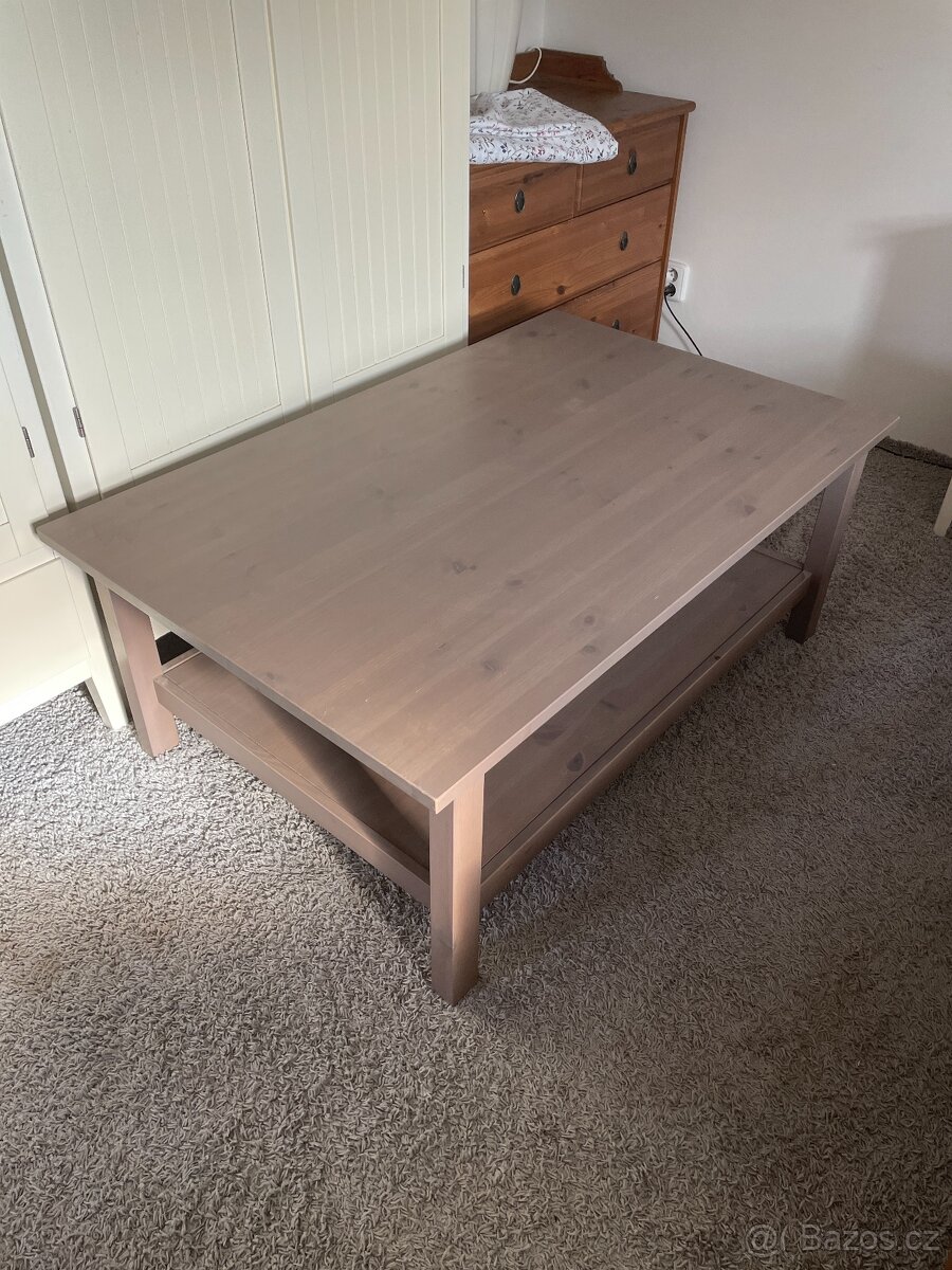 stolek Ikea Hemnes