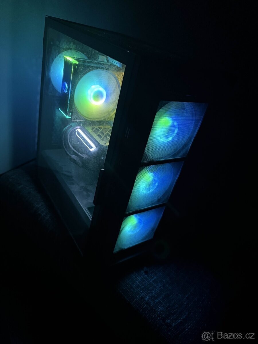 V ZÁRUCE Herní PC RTX 4070 SUPER