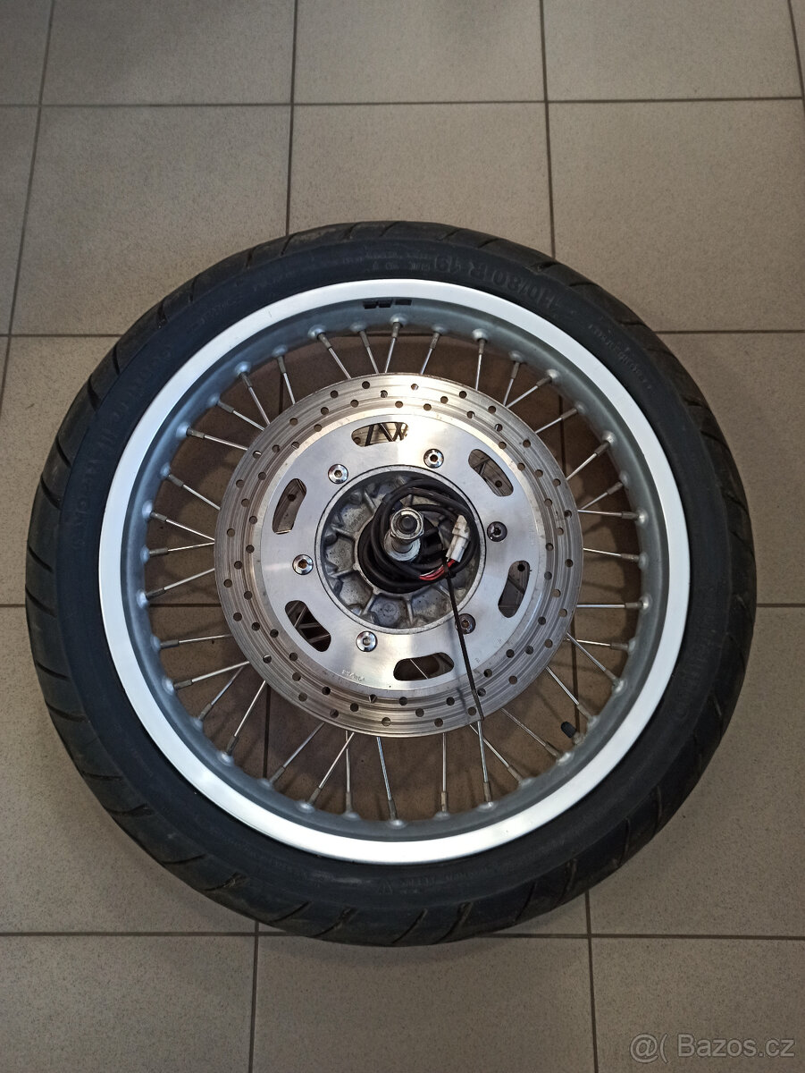 Kola na Triumph Tiger 955i