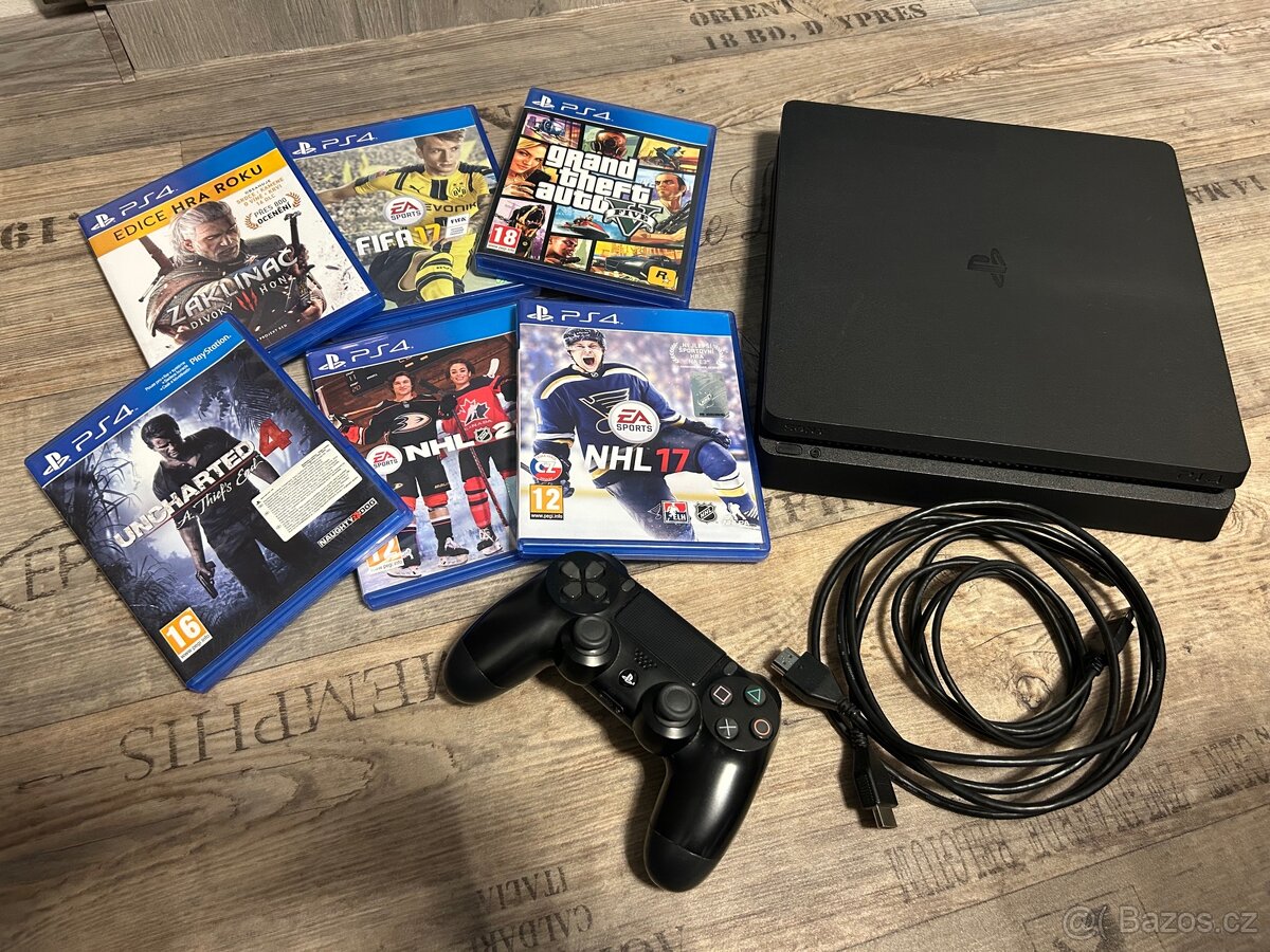 Playstation 4 (500GB) + hry, ovladač