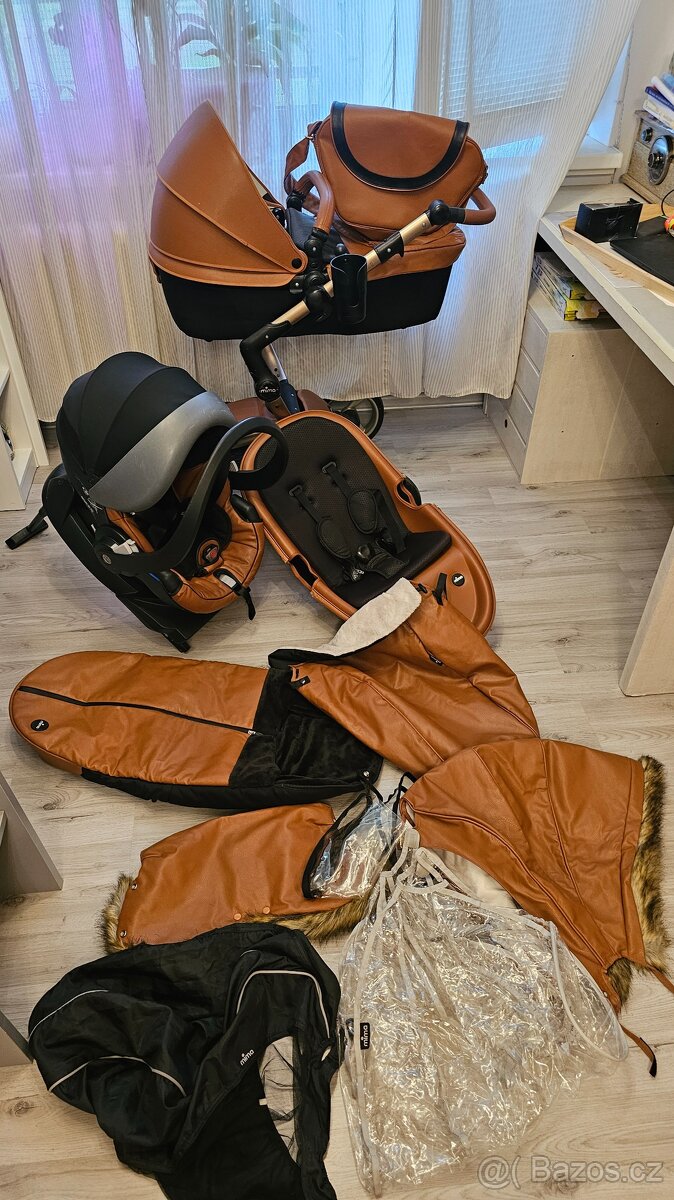 Kočárek Mima Xari Caramel