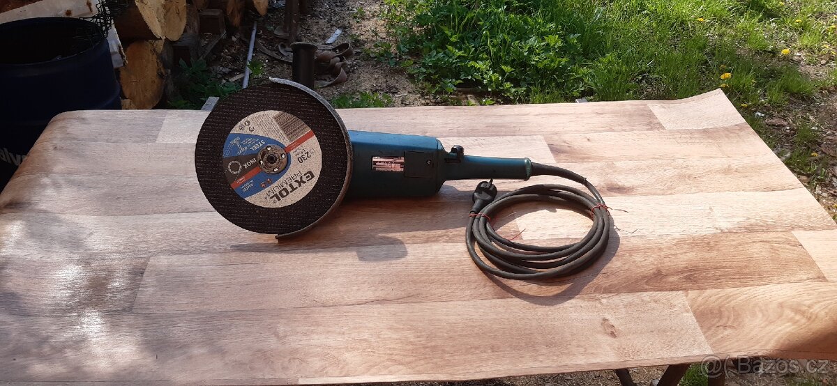 ÚHLOVA BRUSKA BOSCH 23/2200w