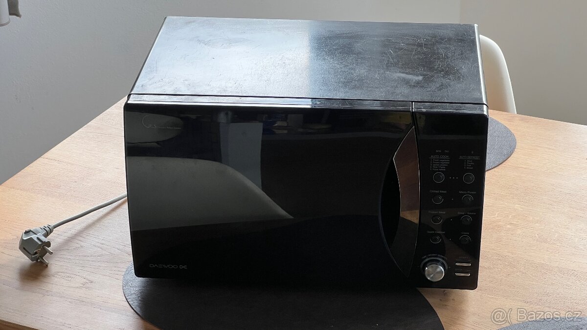 Mikrovlnka Daewoo