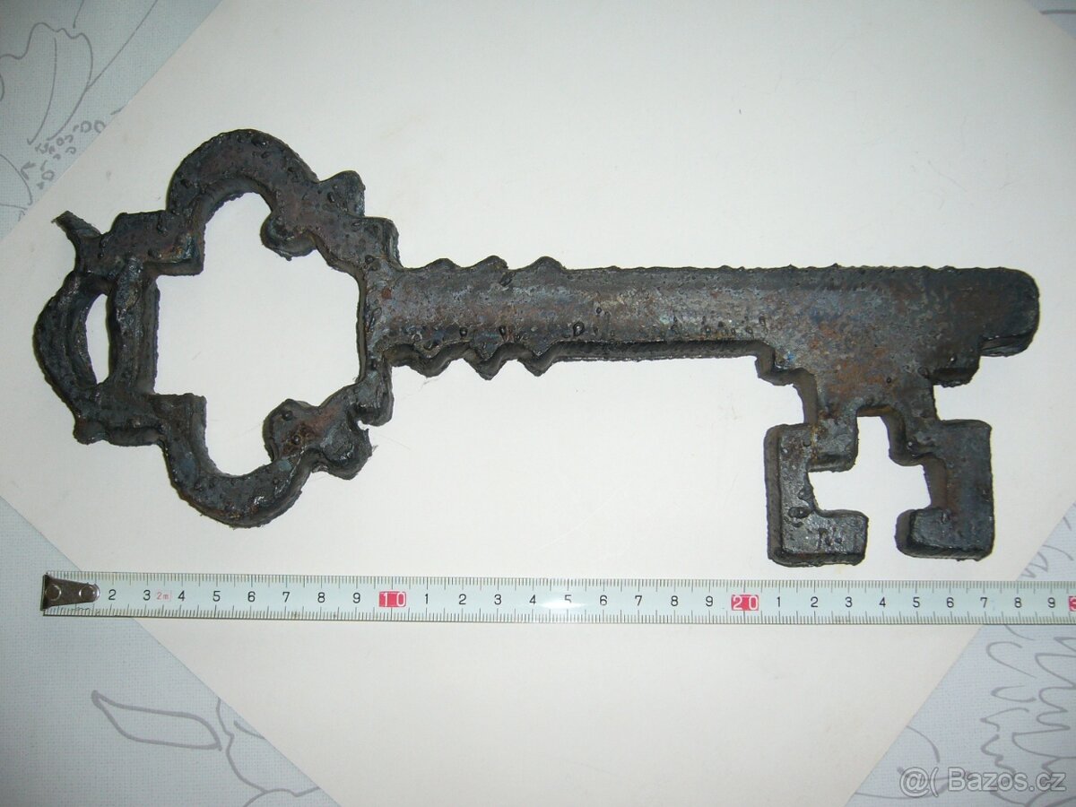 Klíč k věšení klíčů