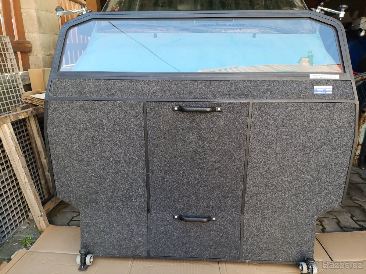 Dělící přepážka MTX VW T5, T5.5 Multivan