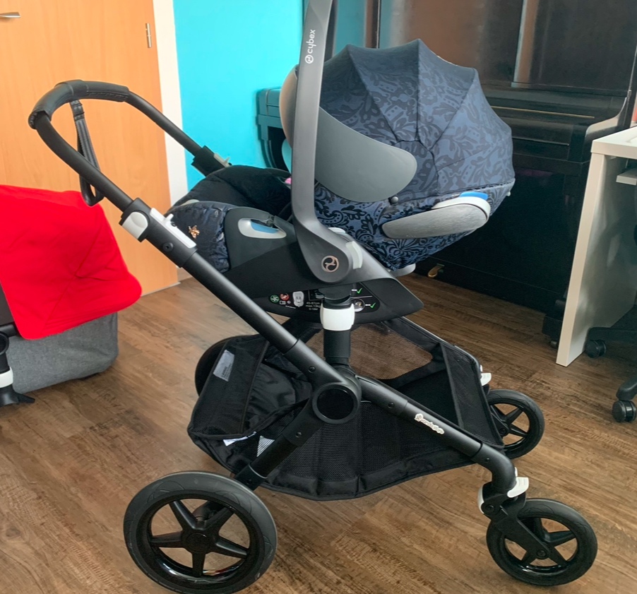 Cybex autosedačka a zakladna